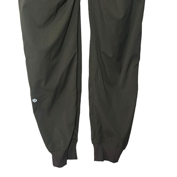 Lululemon Dance Studio Jogger Pants Women’s Size 4 Dark Olive Cropped Stretch - Picture 7 of 12